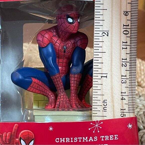 NIB 2015 Hallmark Marvel Ultimate Spider-Man Christmas Tree Ornament - Picture 8 of 8